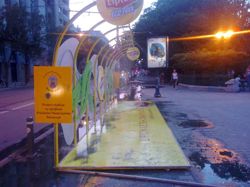 Lipton, poarta cu vapori de apa